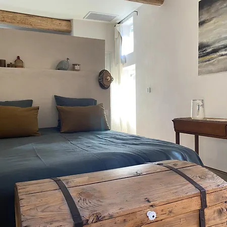 O Mas De Meze Guest house