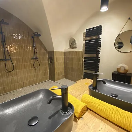 Guest house O Mas De Meze Uzes