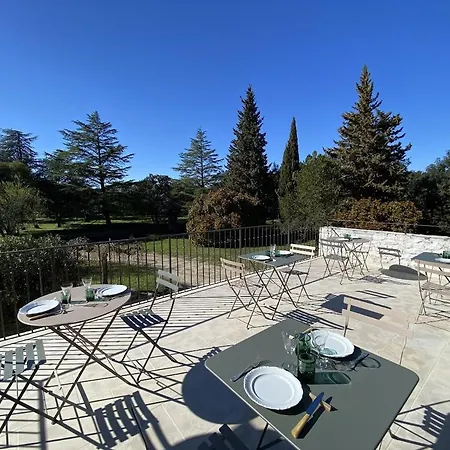 O Mas De Meze Penzion Uzès